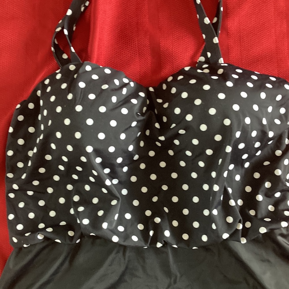 New without a tag d&CO Beach one piece swimsuit - Picture 2 of 7